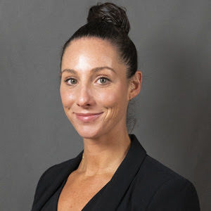 Meet your Posher, Adrienne